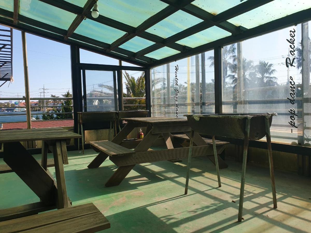 ג'גו Castle Pool Resort מראה חיצוני תמונה